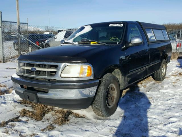 1FTZF1720WKB16850 - 1998 FORD F150 BLACK photo 2