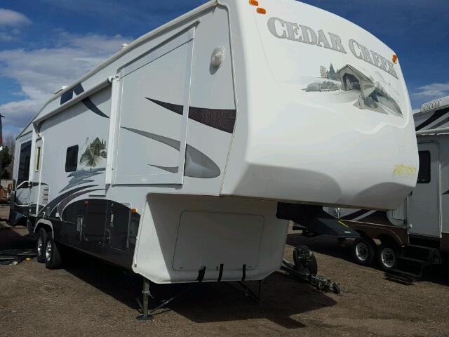 4X4FCRM299S201750 - 2009 WILDWOOD TRAILER WHITE photo 1