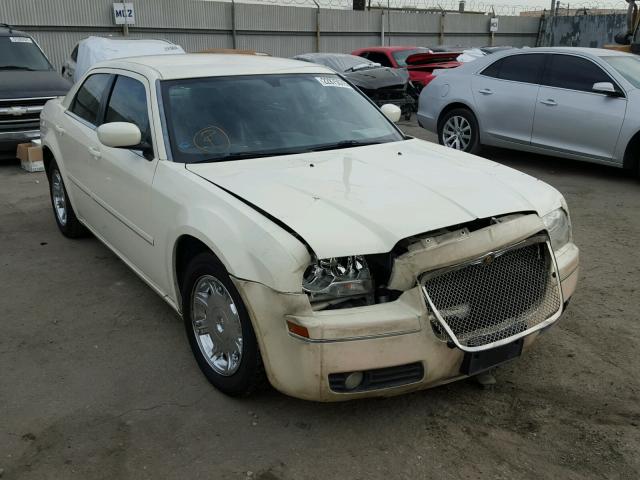 2C3JA53G35H163837 - 2005 CHRYSLER 300 TOURIN CREAM photo 1