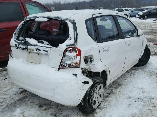 KL1TD66637B764897 - 2007 CHEVROLET AVEO BASE WHITE photo 4