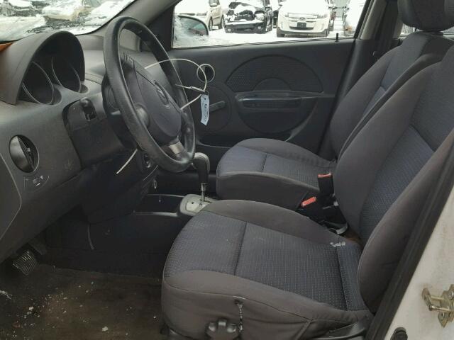 KL1TD66637B764897 - 2007 CHEVROLET AVEO BASE Biały zdjęcie 5