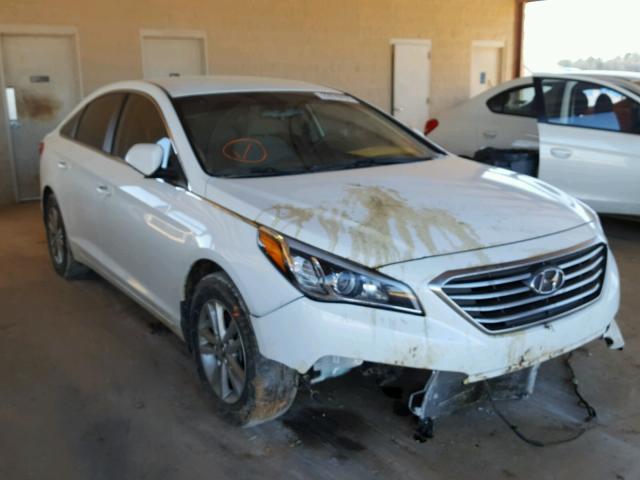 5NPE24AF5FH172725 - 2015 HYUNDAI SONATA SE WHITE photo 1