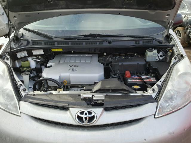 5TDZK23C57S008394 - 2007 TOYOTA SIENNA CE GRAY photo 7