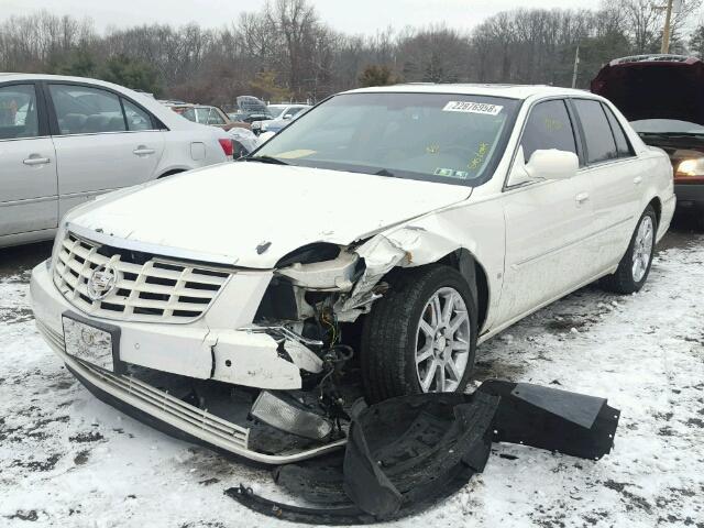 1G6KD57956U116734 - 2006 CADILLAC DTS WHITE photo 2