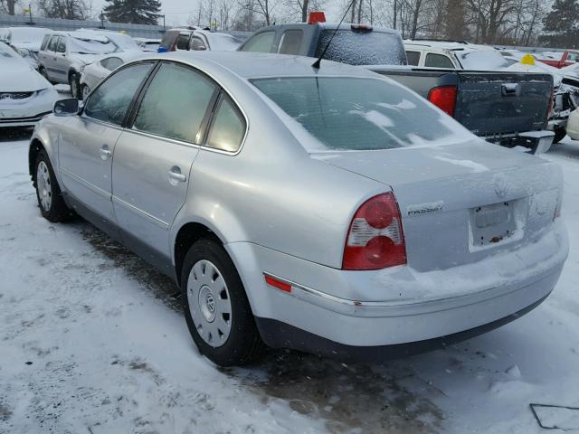 WVWMD63BX3P354786 - 2003 VOLKSWAGEN PASSAT GL GRAY photo 3