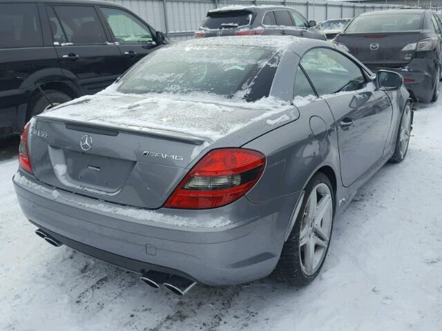 WDBWK73F49F191654 - 2009 MERCEDES-BENZ SLK 55 AMG GRAY photo 4