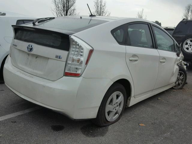 JTDKN3DU0B0255226 - 2011 TOYOTA PRIUS WHITE photo 4