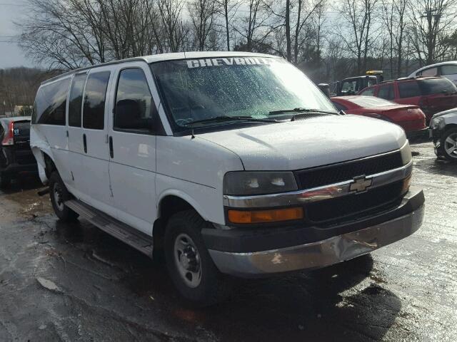 1GAHG39U571154769 - 2007 CHEVROLET EXPRESS G3 WHITE photo 1