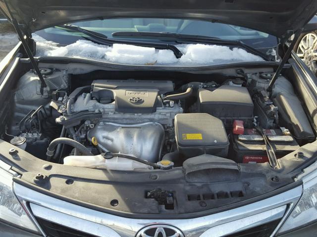 4T4BF1FKXDR302143 - 2013 TOYOTA CAMRY L GREEN photo 7
