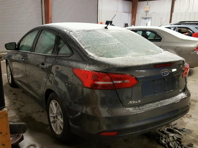 1FADP3F21HL259023 - 2017 FORD FOCUS SE GRAY photo 3