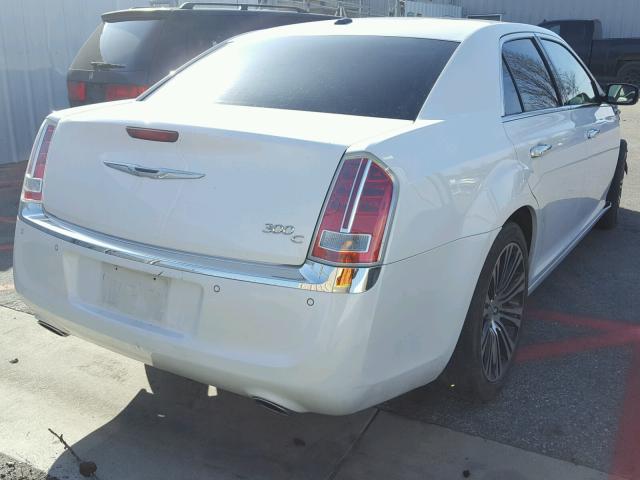 2C3CCAEG2DH731504 - 2013 CHRYSLER 300C WHITE photo 4