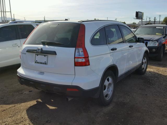 JHLRE38367C079937 - 2007 HONDA CR-V LX WHITE photo 4