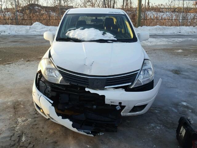 3N1BC13E27L411767 - 2007 NISSAN VERSA S WHITE photo 9