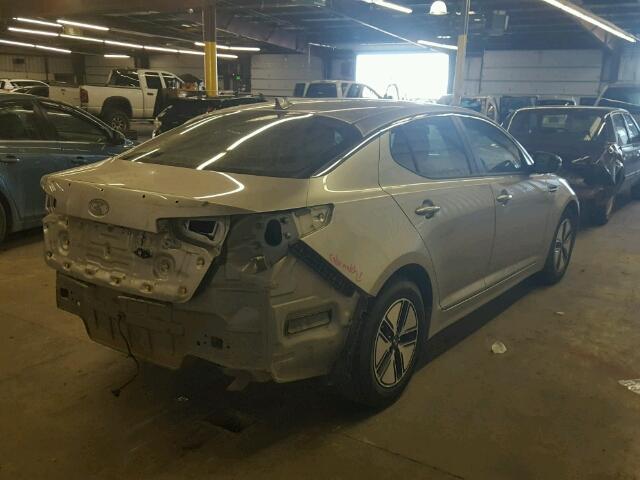 KNAGM4AD1D5052755 - 2013 KIA OPTIMA HYB SILVER photo 4