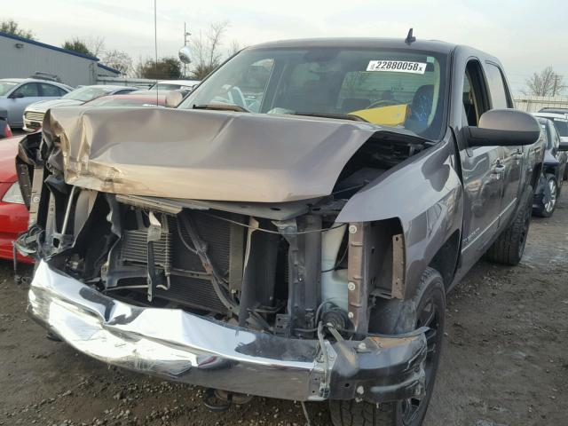 2GCEC13J181208198 - 2008 CHEVROLET SILVERADO BROWN photo 2