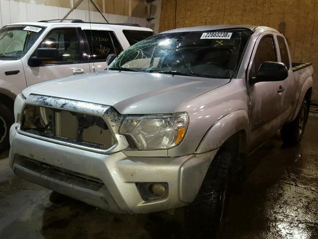 5TFUU4EN1CX043677 - 2012 TOYOTA TACOMA SILVER photo 2