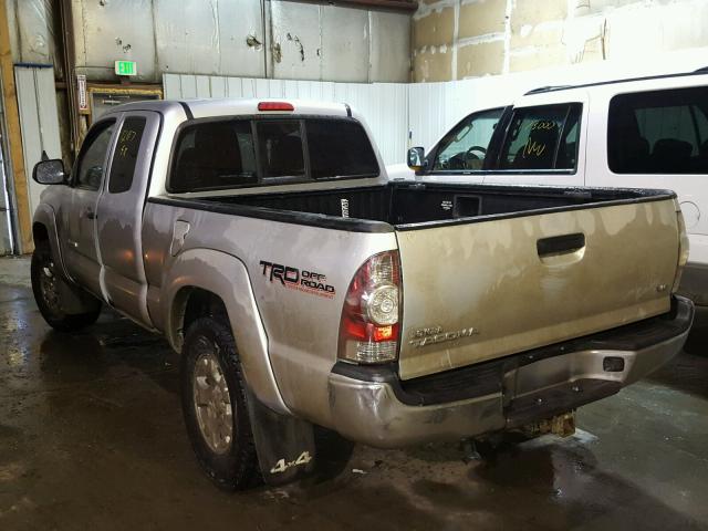 5TFUU4EN1CX043677 - 2012 TOYOTA TACOMA SILVER photo 3