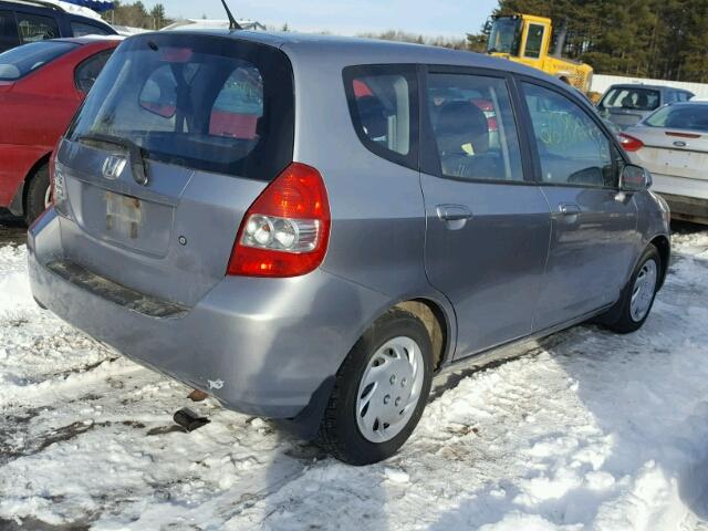 JHMGD384X7S027358 - 2007 HONDA FIT SILVER photo 4