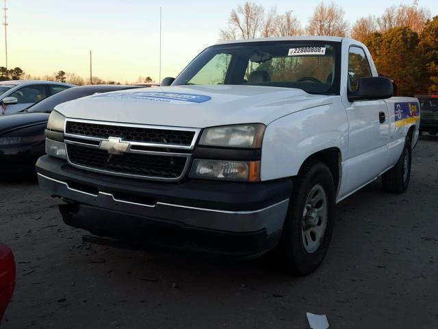 3GCEC14X86G183579 - 2006 CHEVROLET SILVERADO WHITE photo 2