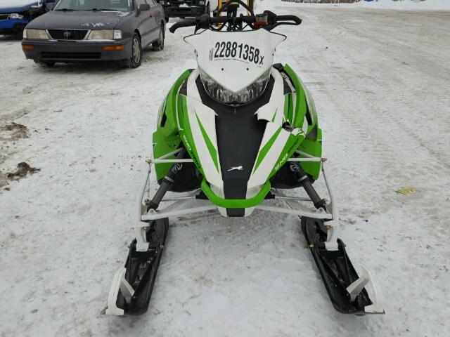 4UF16SNW3GT101109 - 2016 ARCTIC CAT M6 GREEN photo 9