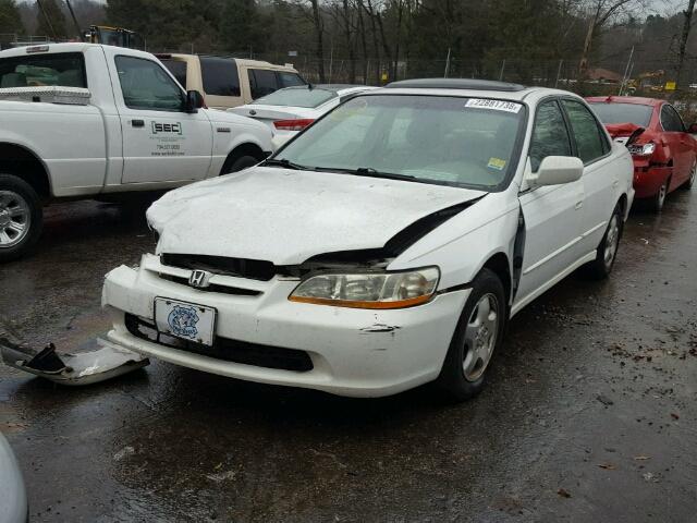 1HGCG1655XA014726 - 1999 HONDA ACCORD EX WHITE photo 2