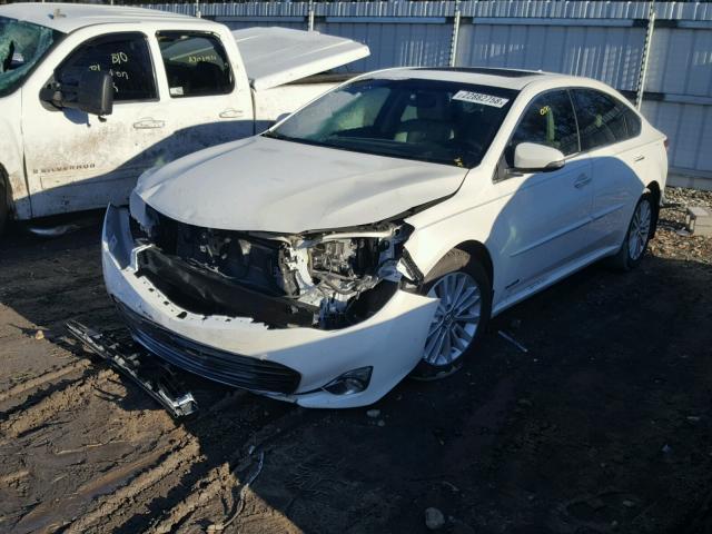 4T1BD1EB6DU011804 - 2013 TOYOTA AVALON HYB WHITE photo 2