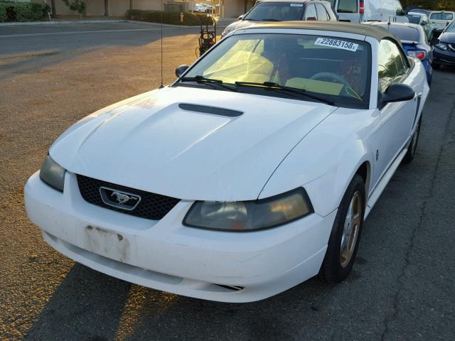 1FAFP44432F217381 - 2002 FORD MUSTANG WHITE photo 2