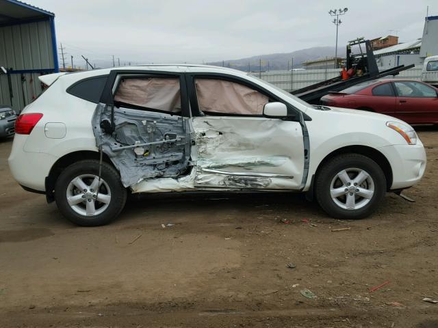 JN8AS5MV7DW126042 - 2013 NISSAN ROGUE S WHITE photo 9