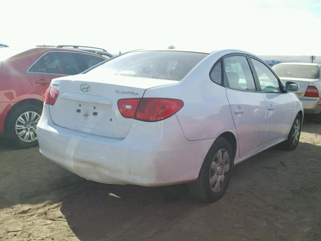 KMHDU46D47U174224 - 2007 HYUNDAI ELANTRA GL WHITE photo 4