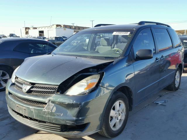 5TDZA23C34S093766 - 2004 TOYOTA SIENNA CE GREEN photo 2