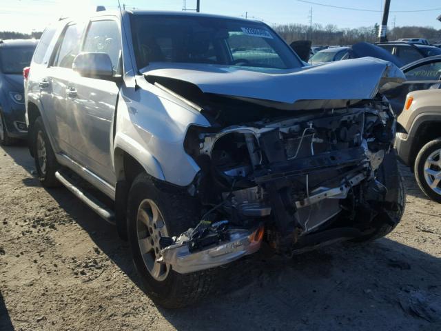 JTEBU5JR1B5066985 - 2011 TOYOTA 4RUNNER SR SILVER photo 1