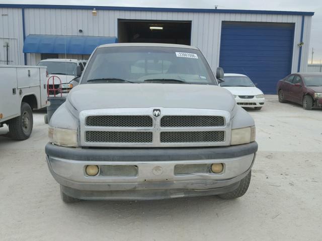 1B7HC13Y8YJ173546 - 2000 DODGE RAM 1500 SILVER photo 9