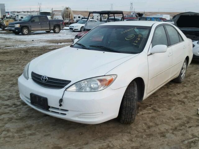 4T1BE32K13U193522 - 2003 TOYOTA CAMRY LE WHITE photo 2