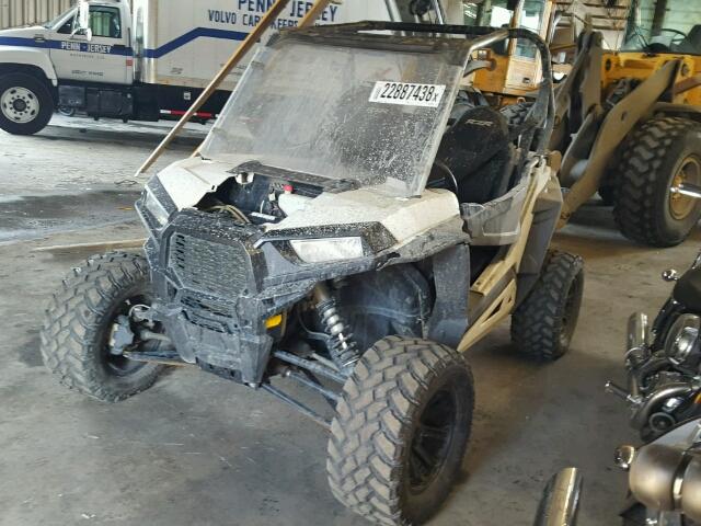 3NSVBA879FF430108 - 2015 POLARIS RZR S 900 WHITE photo 2