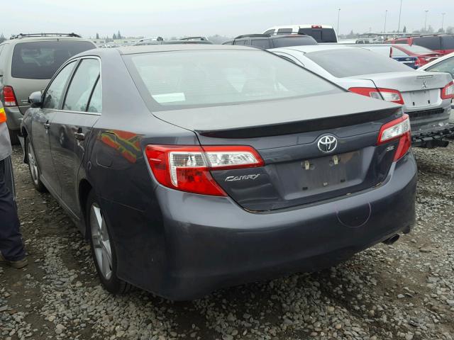 4T1BF1FK7DU643963 - 2013 TOYOTA CAMRY L GRAY photo 3