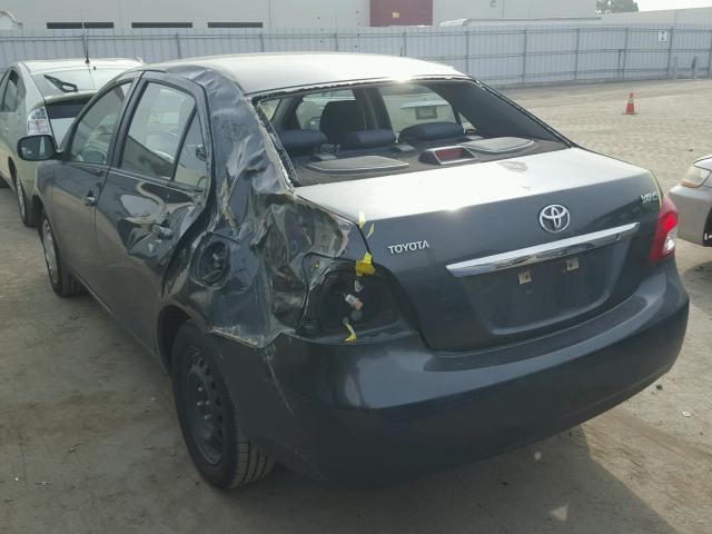 JTDBT903091324748 - 2009 TOYOTA YARIS GRAY photo 3