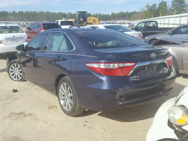 4T1BF1FK7GU540904 - 2016 TOYOTA CAMRY LE BLUE photo 3