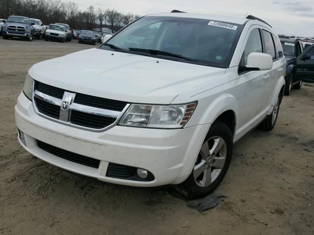 3D4PG5FV3AT146992 - 2010 DODGE JOURNEY SX WHITE photo 2