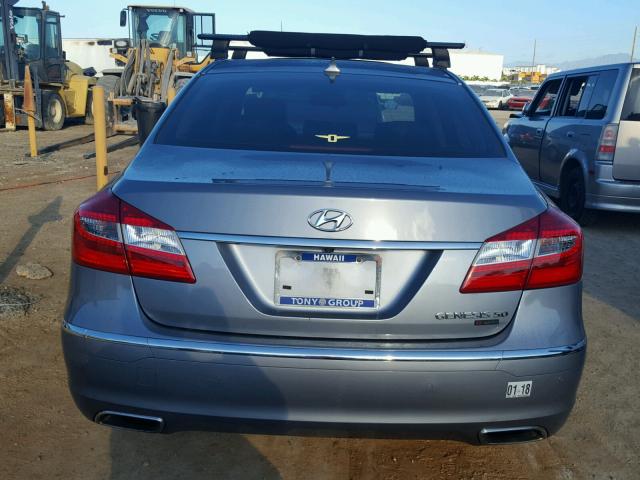 KMHGC4DHXEU260575 - 2014 HYUNDAI GENESIS 5. GRAY photo 9