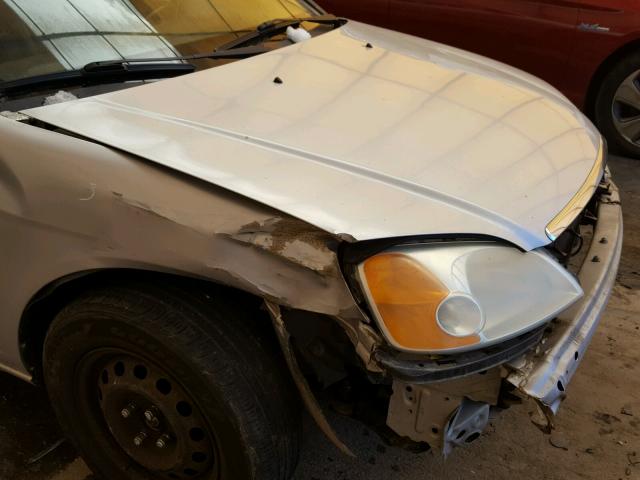 1HGES16552L045107 - 2002 HONDA CIVIC LX SILVER photo 9