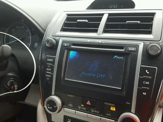 4T1BF1FK6CU585018 - 2012 TOYOTA CAMRY BASE SILVER photo 9