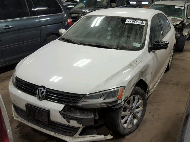 3VWDX7AJ3CM410688 - 2012 VOLKSWAGEN JETTA SE WHITE photo 2