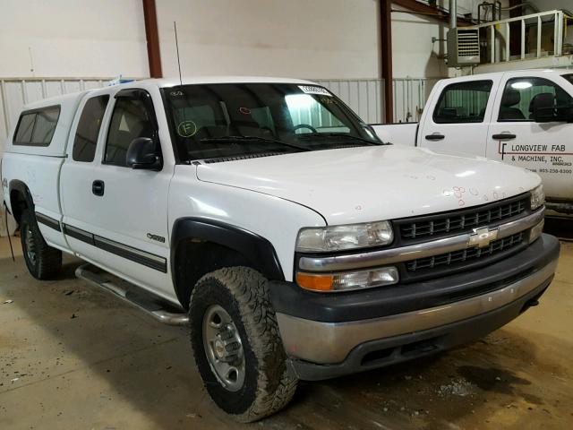 1GCGK29U2YE137305 - 2000 CHEVROLET SILVERADO WHITE photo 1