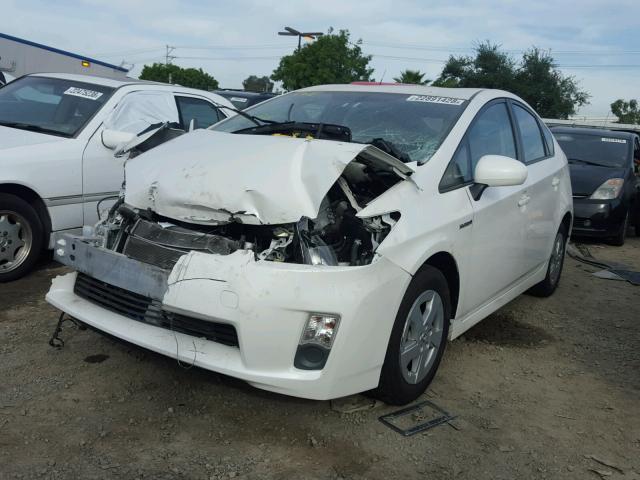 JTDKN3DU3B0294926 - 2011 TOYOTA PRIUS WHITE photo 2