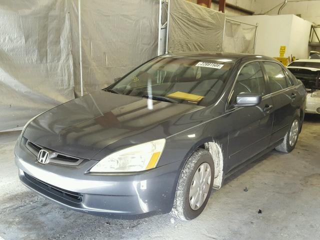 1HGCM563X3A045642 - 2003 HONDA ACCORD LX GRAY photo 2