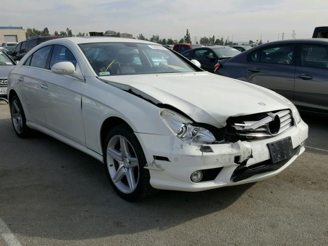 WDDDJ72X48A137049 - 2008 MERCEDES-BENZ CLS 550 WHITE photo 1