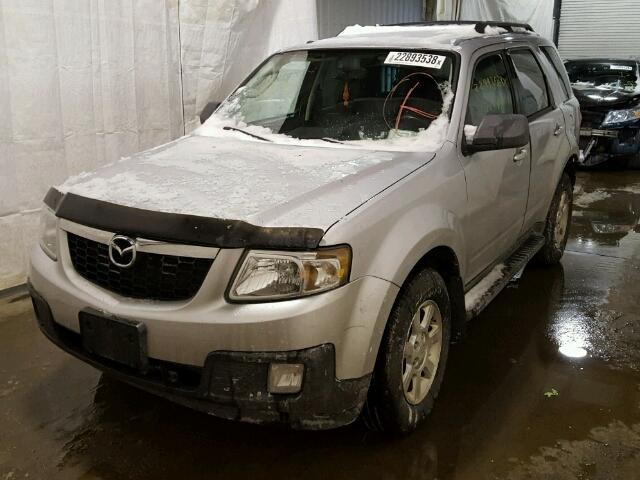 4F2CY9GG5BKM07199 - 2011 MAZDA TRIBUTE S SILVER photo 2