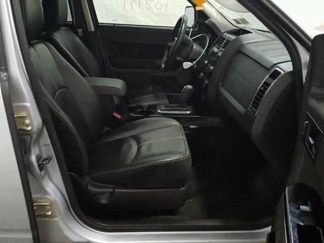 4F2CY9GG5BKM07199 - 2011 MAZDA TRIBUTE S SILVER photo 5