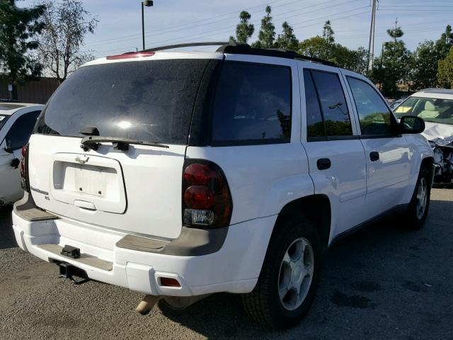 1GNDS13S472102681 - 2007 CHEVROLET TRAILBLAZE WHITE photo 4