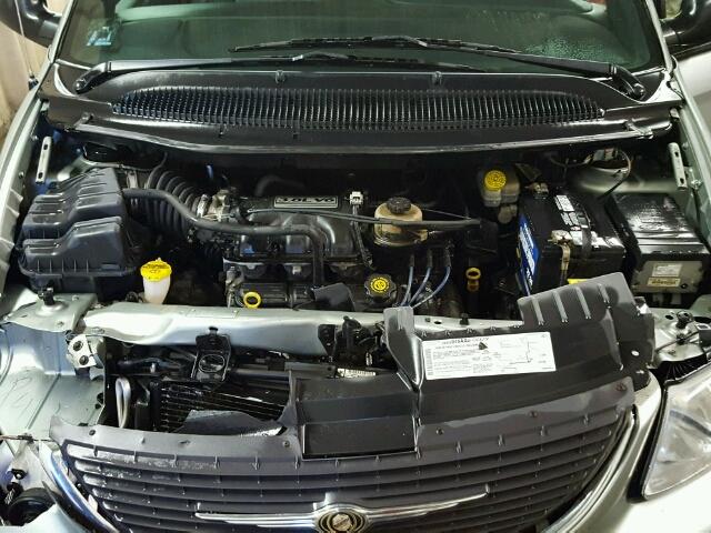 2C8GT64L94R537716 - 2004 CHRYSLER TOWN & COU SILVER photo 7